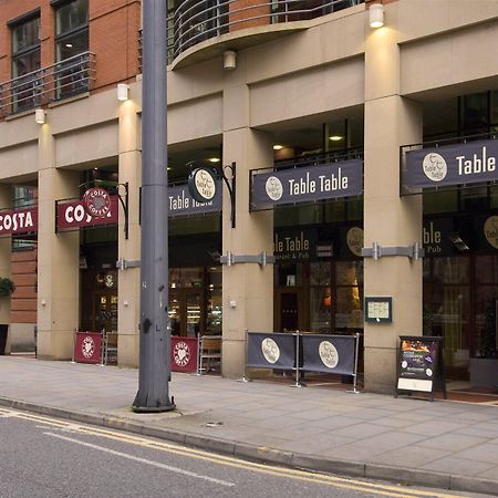 Premier Inn Manchester Central Esterno foto